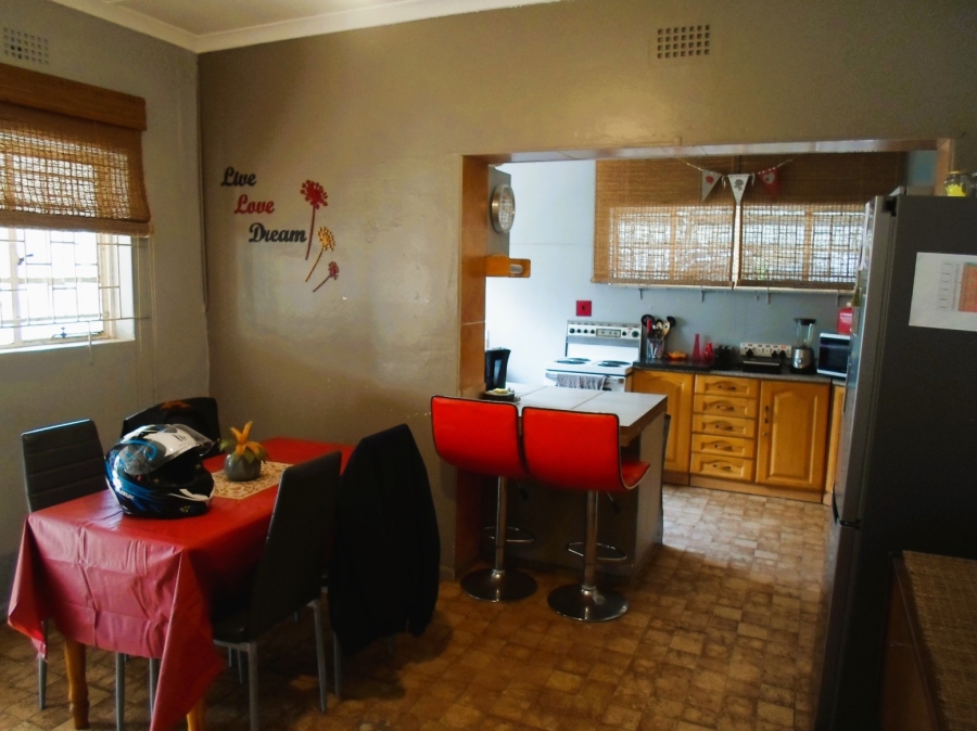 3 Bedroom Property for Sale in Rouxpark Western Cape